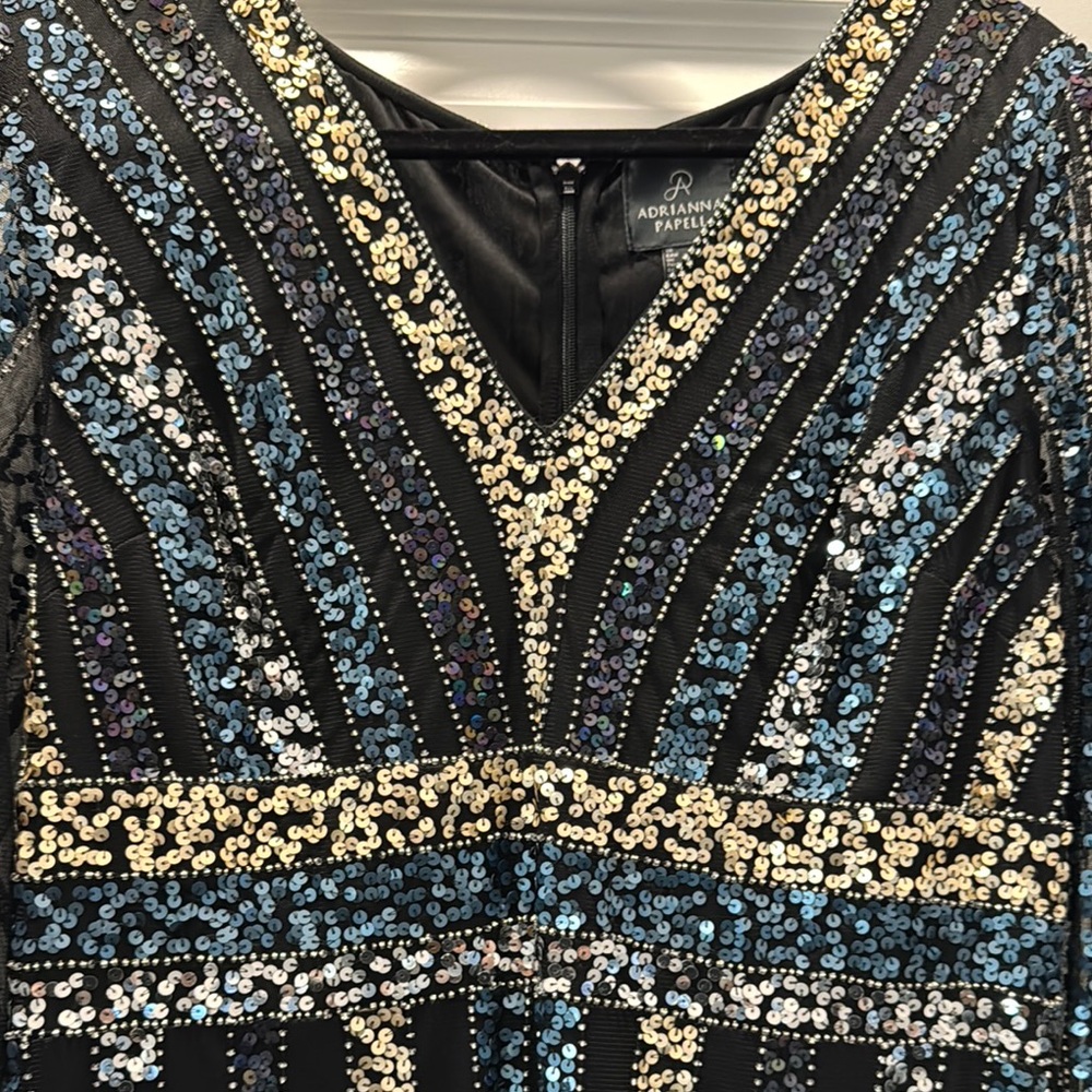 Adrianna Papell Black and Gold Sequin Long Sleeve Dress